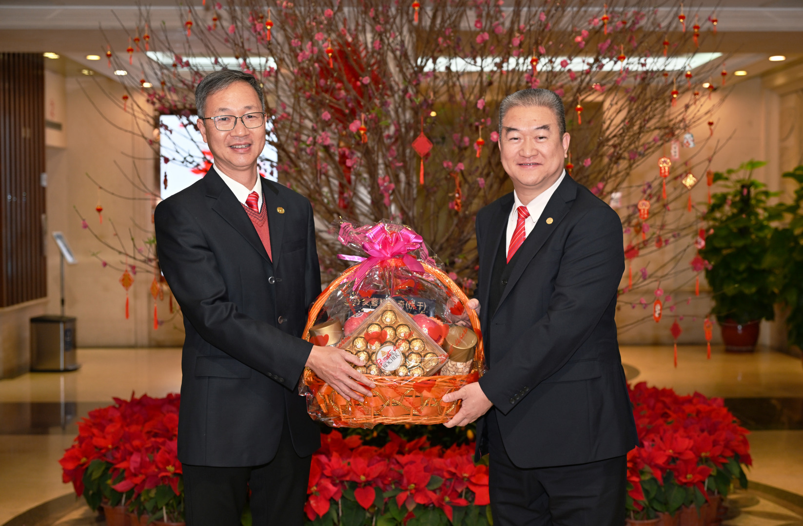 凝心聚力啟新程！輕出公司2025年新春團拜會圓滿舉行