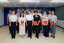 輕出公司業(yè)務(wù)支持中心曾悅總經(jīng)理被越秀海關(guān)聘任為特約監(jiān)督員