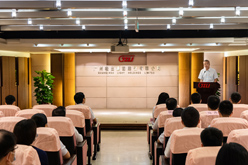 廣州輕工集團(tuán)朱英毅黨委副書記等領(lǐng)導(dǎo)來我司宣布重要人事任免決定